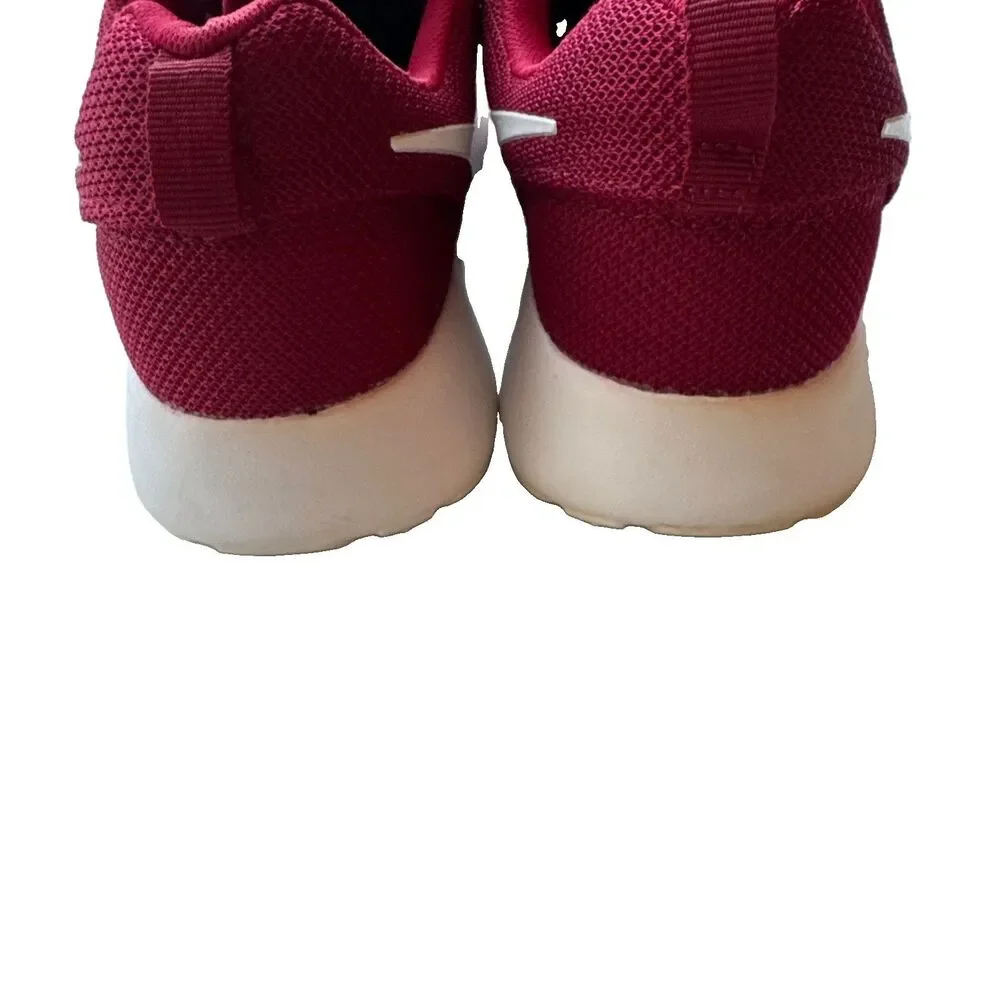Nike Roshe Run Women's Size 8 Team Red Burgundy White Running Shoes 511881-019